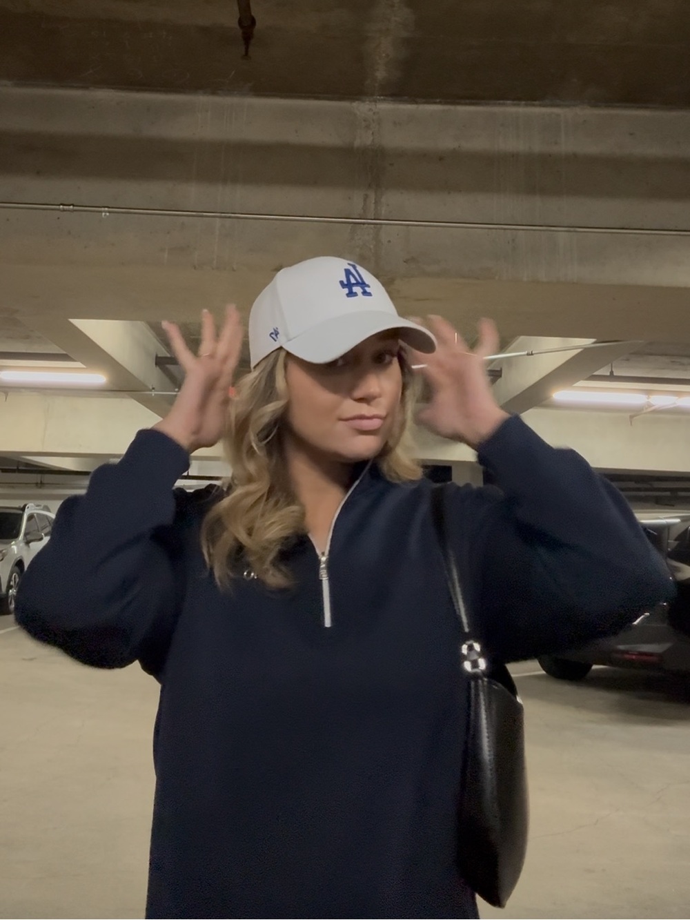 ALO Yoga Navy Quarter-Zip Sweatshirt - Picture 2 of 5